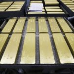 ЦБ РФ возобновил закупки золота впервые с 2020 года